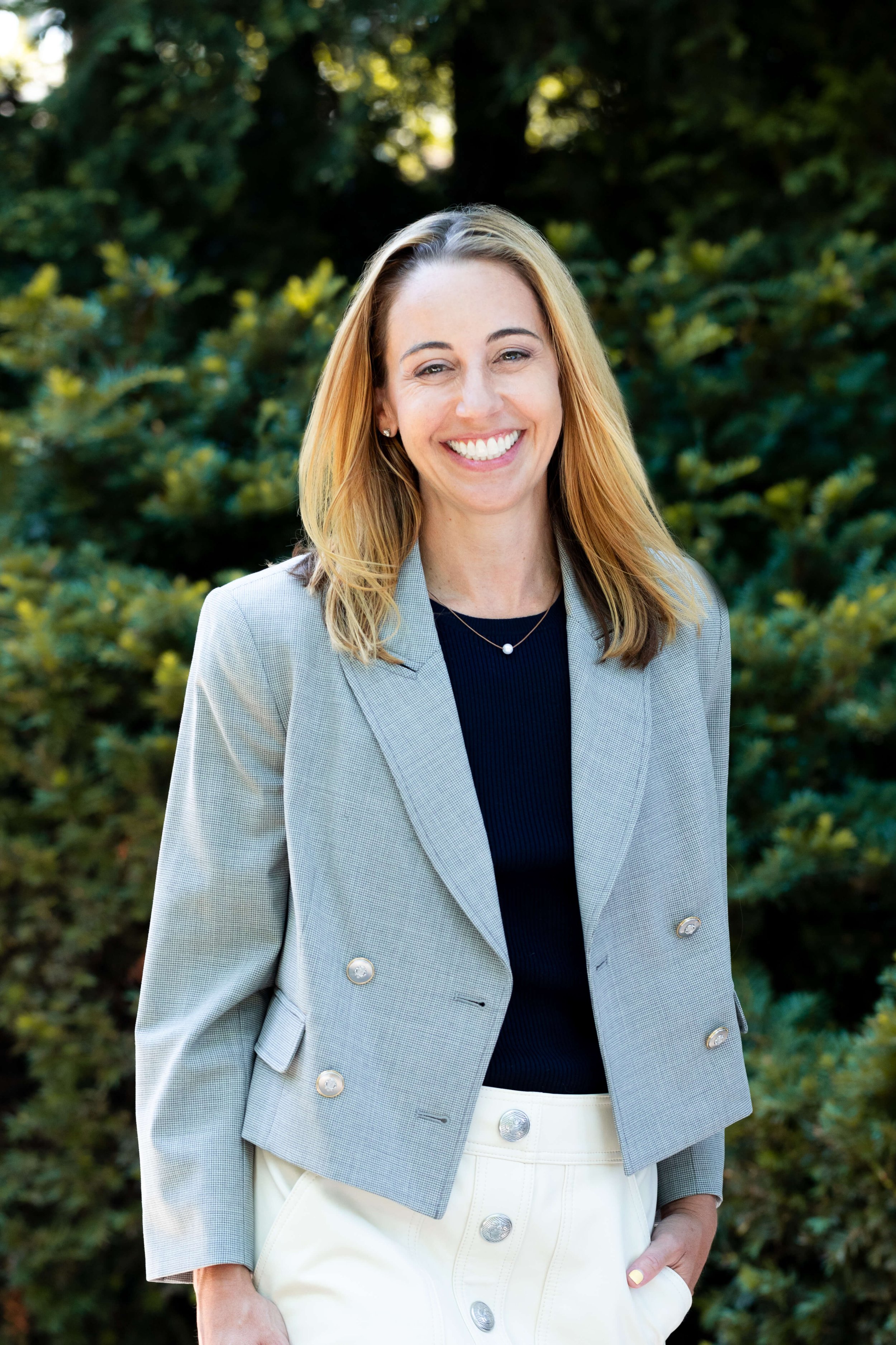 Lindsay E. Dansdill