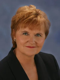 Hon. Dorothy Nash Holmes