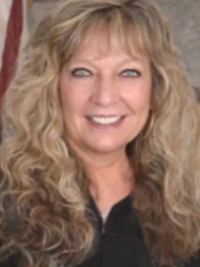 Judge Mary Kay Holthus